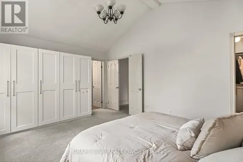 57 Rivergreen Crescent Ottawa ON K2M 2W9