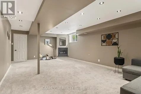 57 Rivergreen Crescent Ottawa ON K2M 2W9