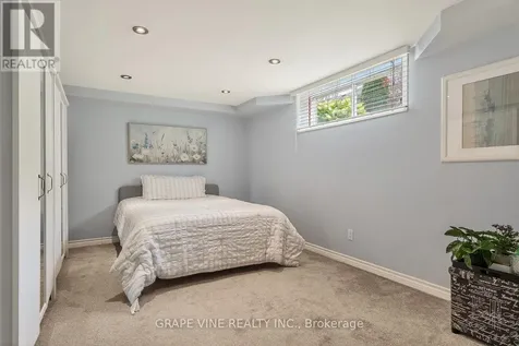57 Rivergreen Crescent Ottawa ON K2M 2W9