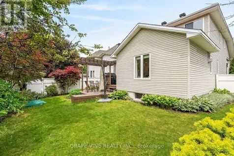 57 Rivergreen Crescent Ottawa ON K2M 2W9