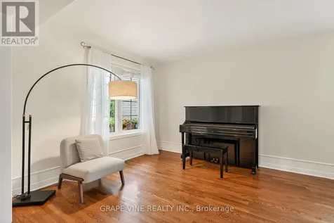57 Rivergreen Crescent Ottawa ON K2M 2W9