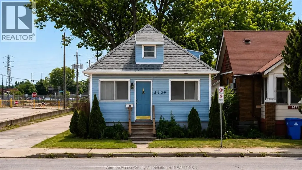 2429 Howard Avenue Windsor ON N9X 3V5