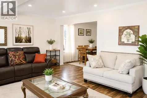 2429 Howard Avenue Windsor ON N9X 3V5