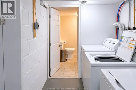 2429 Howard Avenue Windsor ON N9X 3V5