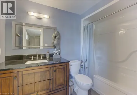 83 Manor Drive Kitchener ON N2A 2T9