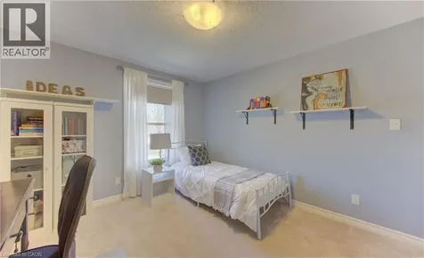83 Manor Drive Kitchener ON N2A 2T9