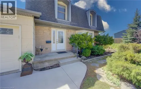 83 Manor Drive Kitchener ON N2A 2T9