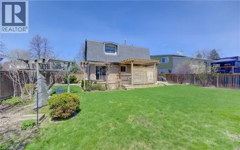 83 Manor Drive Kitchener ON N2A 2T9