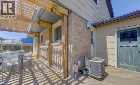 83 Manor Drive Kitchener ON N2A 2T9