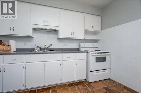 39 Secord Avenue Kitchener ON N2B 2C3