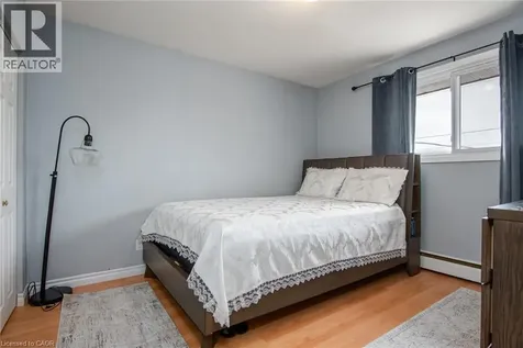 39 Secord Avenue Kitchener ON N2B 2C3