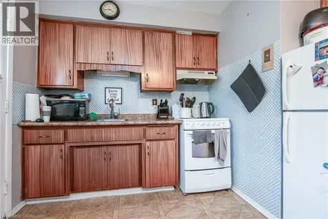 39 Secord Avenue Kitchener ON N2B 2C3