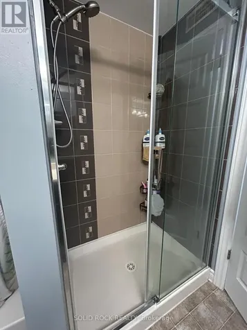 305 Cresthaven Drive Ottawa ON K2G 4R5