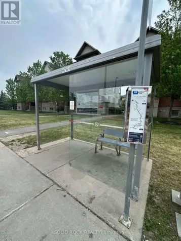 305 Cresthaven Drive Ottawa ON K2G 4R5
