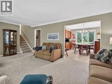 17 Montgomery Road Welland ON L3C 2Y2