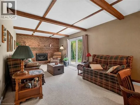 17 Montgomery Road Welland ON L3C 2Y2