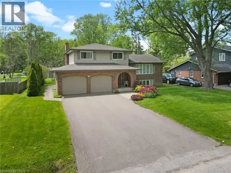 17 Montgomery Road Welland ON L3C 2Y2