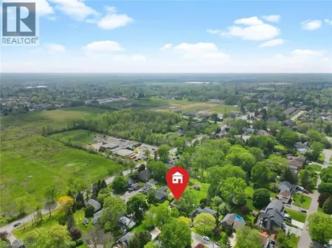 17 Montgomery Road Welland ON L3C 2Y2