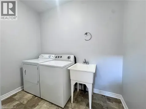154 Rosemount Drive Kitchener ON N2B 1R5