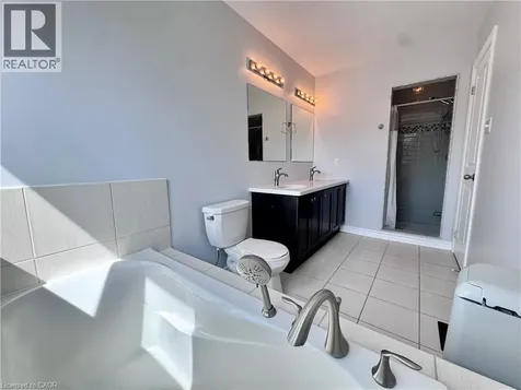 154 Rosemount Drive Kitchener ON N2B 1R5