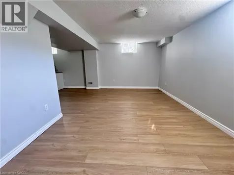 154 Rosemount Drive Kitchener ON N2B 1R5