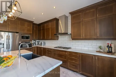 2497 Florentine Place Pickering ON L1X 0H2
