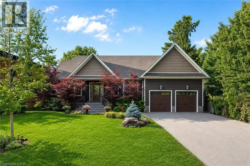 2073 Deramore Drive Oakville ON L6J 2P7
