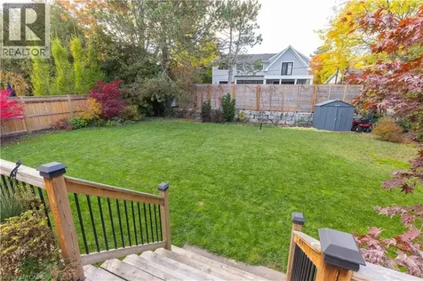 2073 Deramore Drive Oakville ON L6J 2P7