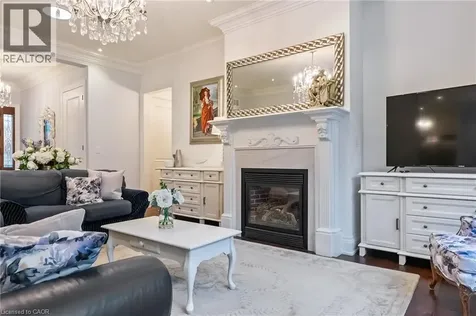 2073 Deramore Drive Oakville ON L6J 2P7
