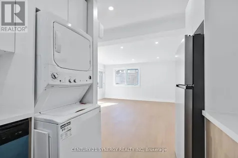 598 Kirkwood Avenue Ottawa ON K1Z 5X4