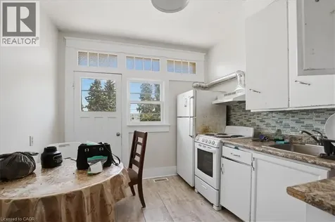 744 Queen Street South Kitchener ON N2M 1A4