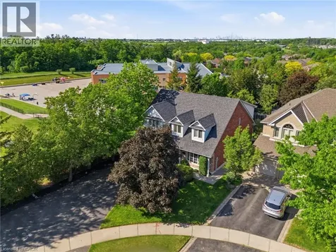 2205 Shaftesbury Court Oakville ON L6H 6C6