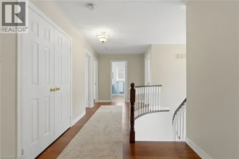 2205 Shaftesbury Court Oakville ON L6H 6C6