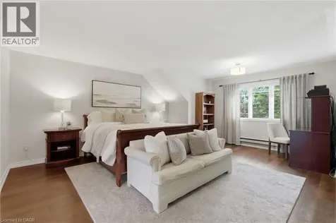 2205 Shaftesbury Court Oakville ON L6H 6C6