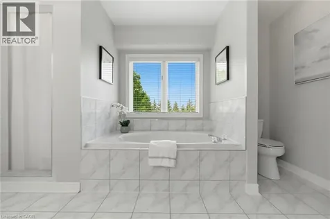 2205 Shaftesbury Court Oakville ON L6H 6C6
