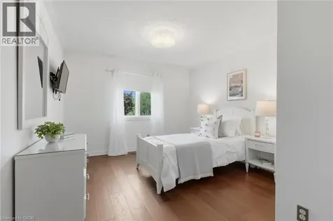 2205 Shaftesbury Court Oakville ON L6H 6C6
