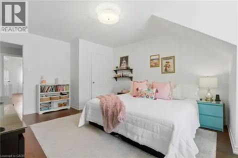 2205 Shaftesbury Court Oakville ON L6H 6C6