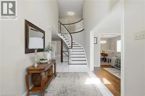 2205 Shaftesbury Court Oakville ON L6H 6C6