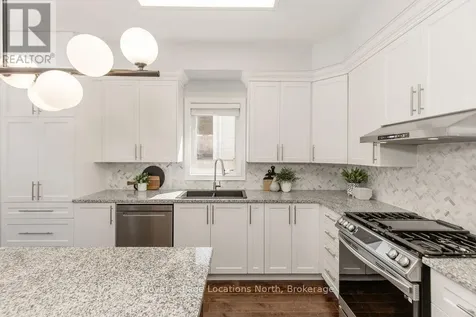 11 Christy Drive Wasaga Beach ON L9Z 1S7
