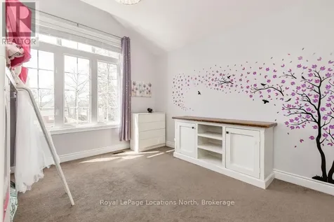 11 Christy Drive Wasaga Beach ON L9Z 1S7