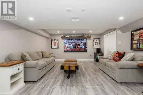 11 Christy Drive Wasaga Beach ON L9Z 1S7
