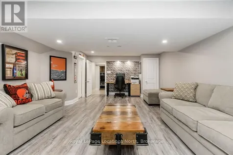 11 Christy Drive Wasaga Beach ON L9Z 1S7