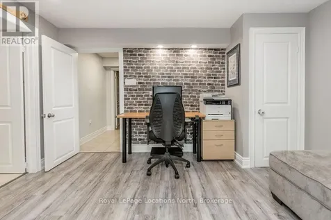 11 Christy Drive Wasaga Beach ON L9Z 1S7
