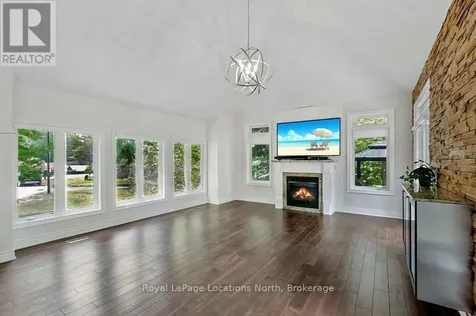5 Christy Drive Wasaga Beach ON L9Z 1C8