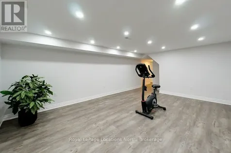 5 Christy Drive Wasaga Beach ON L9Z 1C8
