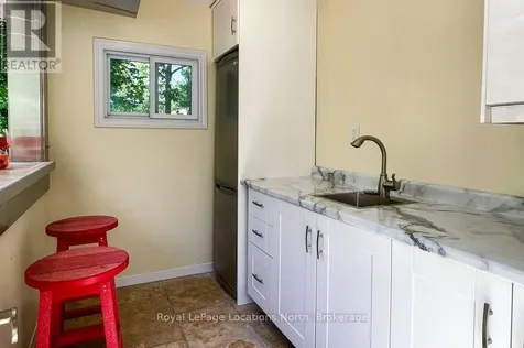 5 Christy Drive Wasaga Beach ON L9Z 1C8