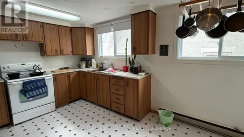 125 James Street West Brockville ON K6V 4A3