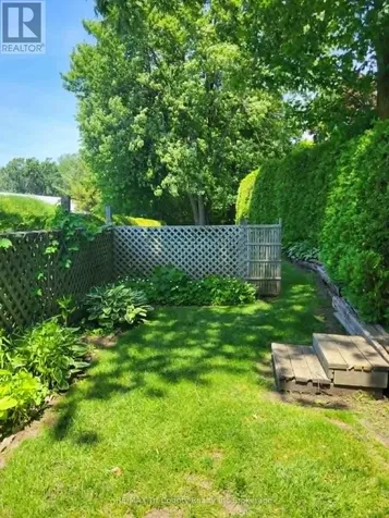 21 5th Street Norfolk ON N4B 2W6