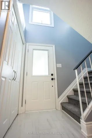 116 Rutherford Court Ottawa ON K2K 1N5