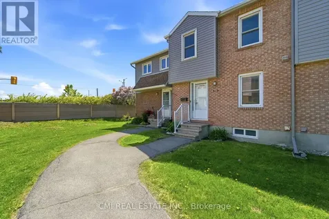 1765 Lamoureux Drive Ottawa ON K1E 2N5